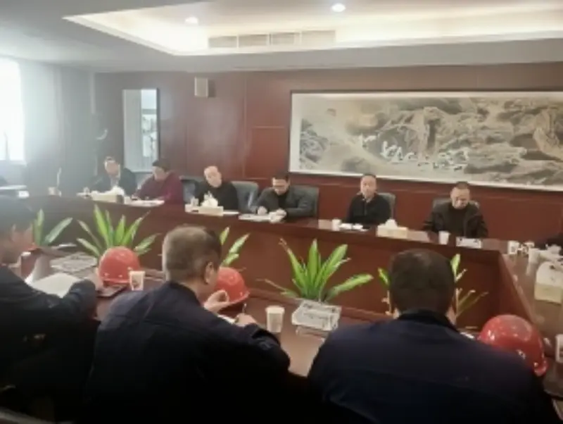 Ενωθείτε μαζί για να επιδιώξετε την ανάπτυξη, προσπαθήστε να γράψετε ένα νέο κεφάλαιο — Η εταιρεία διοργανώνει το Ετήσιο Συμπόσιο Παραγωγής 2026